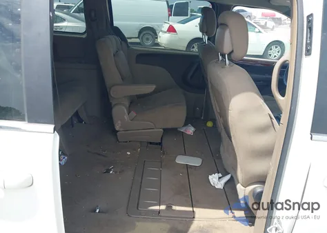 2012 Chrysler Town & Country Touring из США, поврежденный, VIN 2C4RC1BG2CR157490